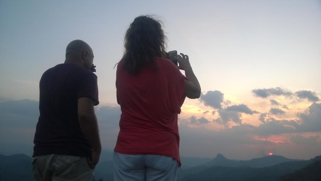 Grace Inn Munnar Homestay Екстер'єр фото